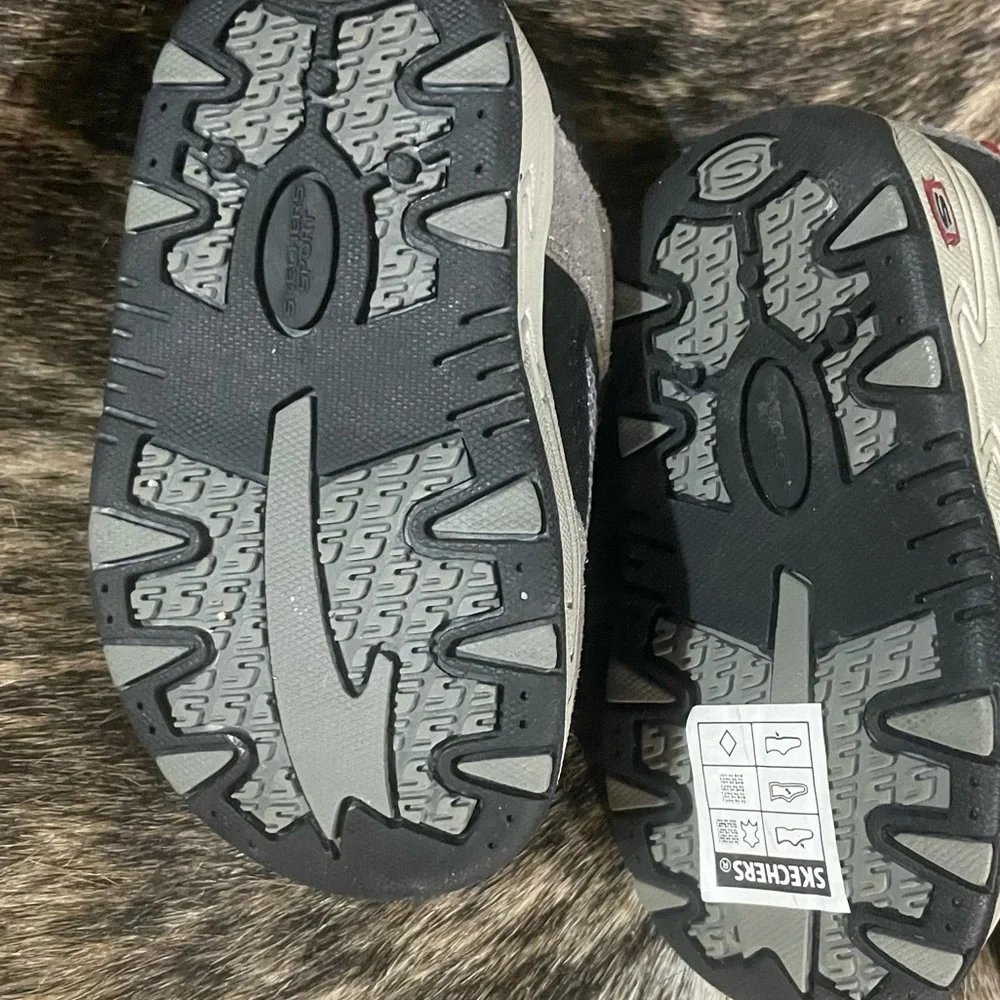 Skechers marked fit